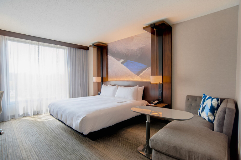 Bedroom 3, Richmond Marriott Short Pump, Henrico