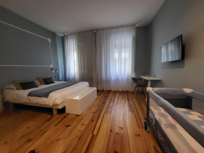Others 5, Godinho's House, Matosinhos