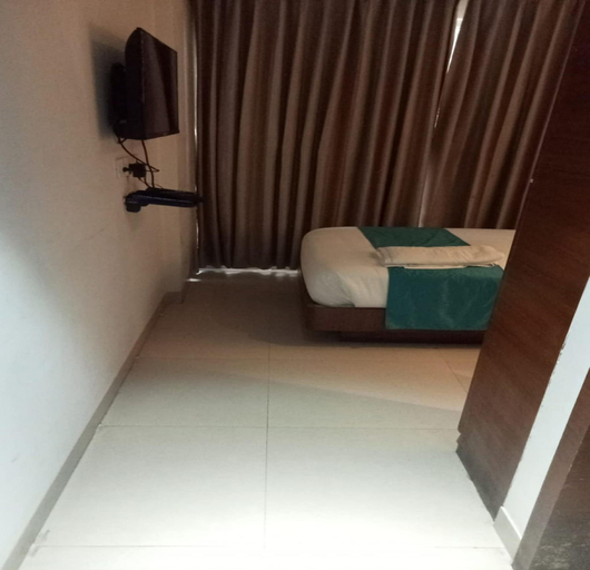 Bedroom 18