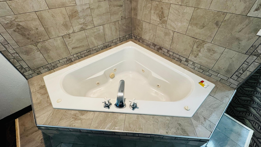 Bathroom 4, Days Inn by Wyndham North Platte, Lincoln