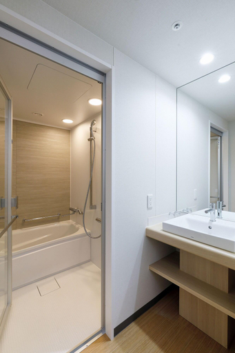 Bathroom 28