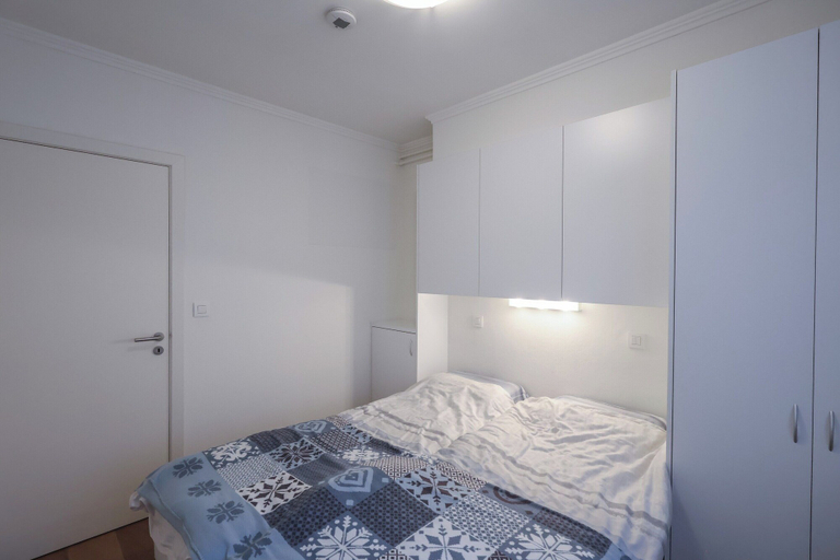 Others 5, Apartment by the Coast in Belgium, West-Vlaanderen