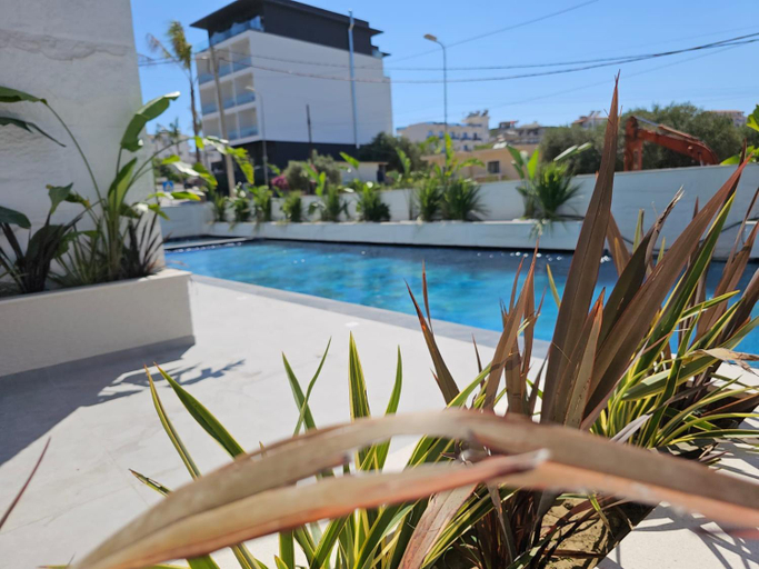 Others 2, Merit Garden Hotel, Sarandës