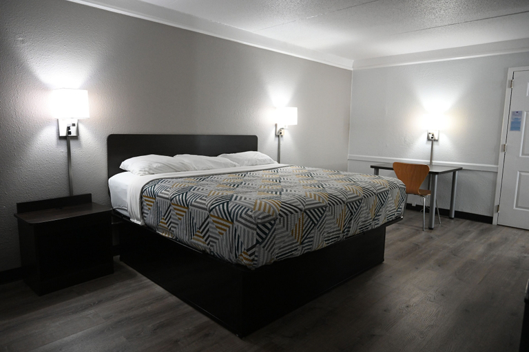 Bedroom 9