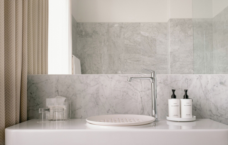 Bathroom 20