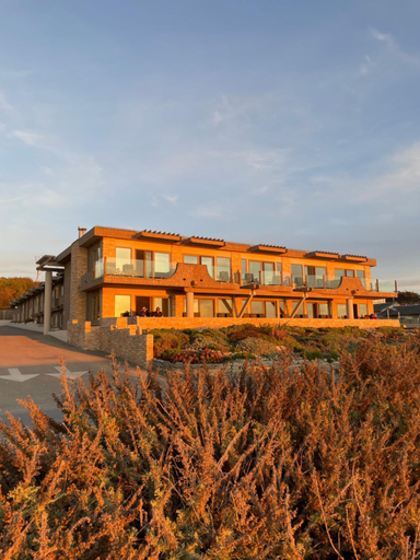 Moonstone Landing, San Luis Obispo
