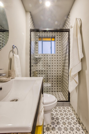 Bathroom 3, VICENTE SUAREZ By Mr W, Mexico City