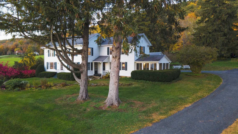 Exterior & Views 2, Whitney by Avantstay Private Berkshires Estate, Berkshire