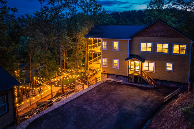 Exterior & Views 2, Sweet Escape By Ghosal Luxury Lodging, Sevier