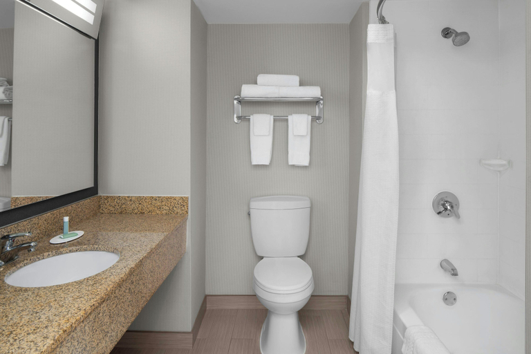 Bathroom 5, Courtyard by Marriott Cypress Anaheim/Orange County, Orange
