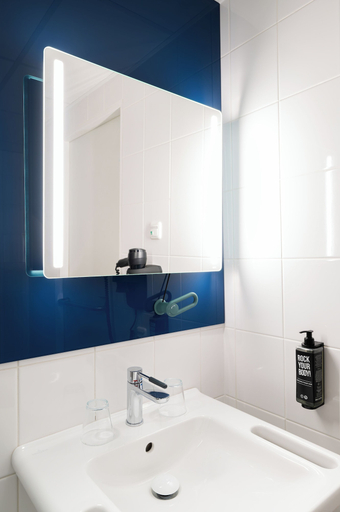 Bathroom 4, ibis Praha Wenceslas Square, Praha 1
