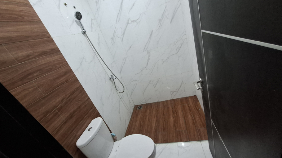 Bathroom 3