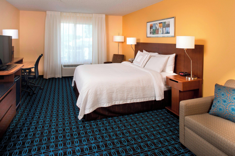 Bedroom 3, Fairfield Inn & Suites Denver North/Westminster, Adams