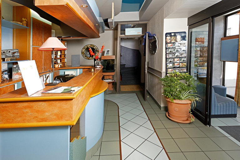 Public Area 2, Logis Hotel Bel Horizon , Cantal