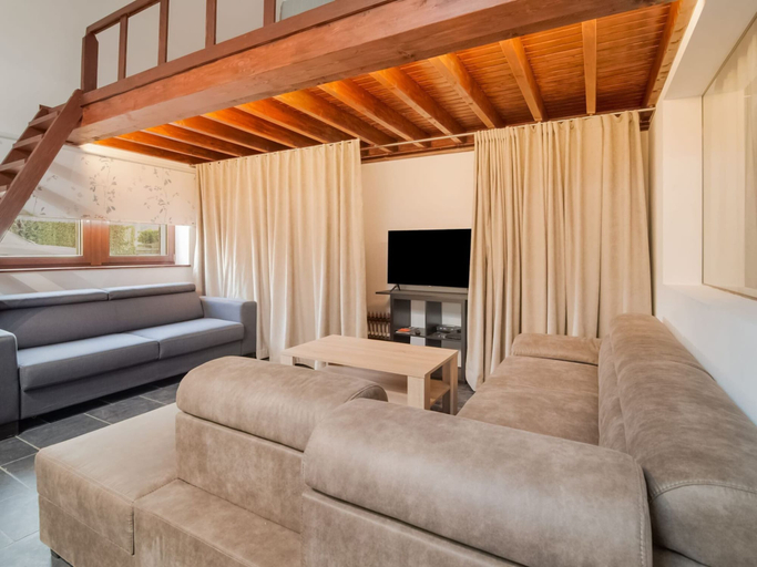 Others 5, Holiday Home in Grand Helleux, Liège