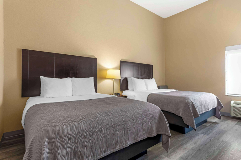 Bedroom 3, Quality Inn & Suites Groesbeck North, Limestone