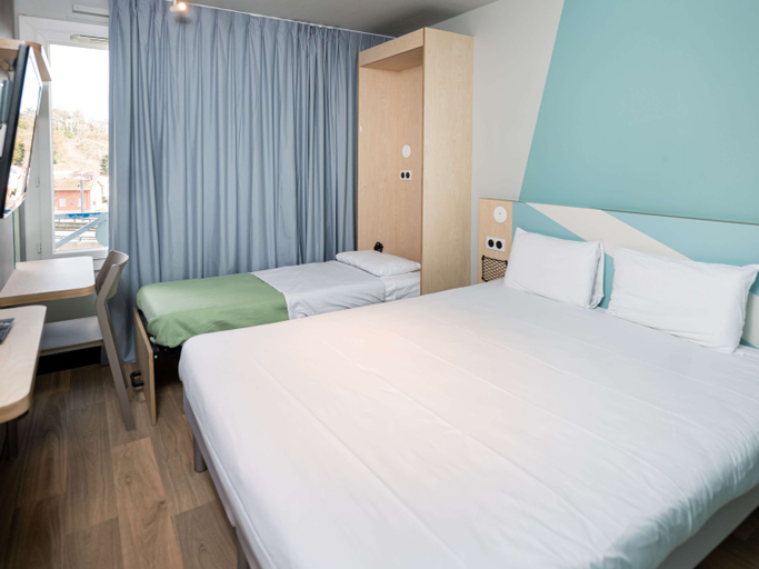 Bedroom 9