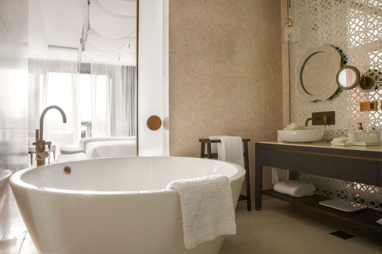 Bathroom 12