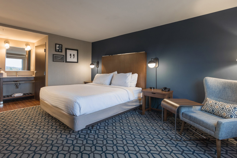 Crowne Plaza Niagara Falls NY - Riverside - Tap to explore photos