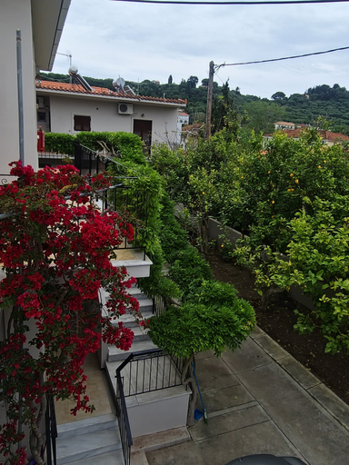 Others 4, Vita Blu Studios, Ionian Islands