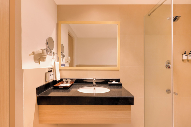 Bathroom 4, Keys Prima by Lemon Tree Hotels, Katti-Ma, Chennai, Chennai