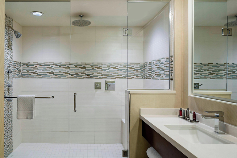 Bathroom 5, Marriott DFW Airport South, Fort Worth