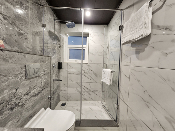 Bathroom 3, Wonder Hill Kasauli, Solan