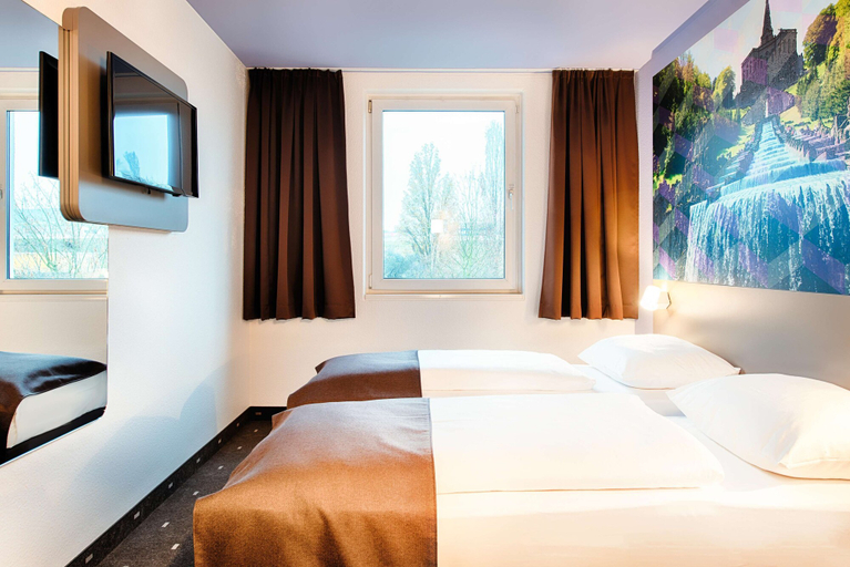 Bedroom 5
