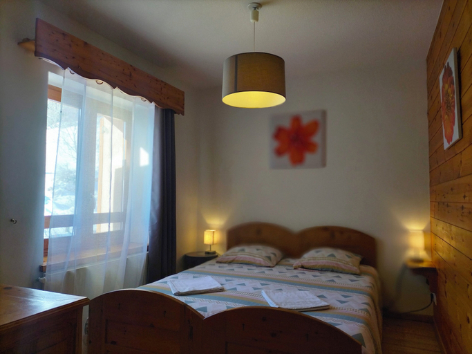 Bedroom 4, Maison de Catherine, Hautes-Alpes