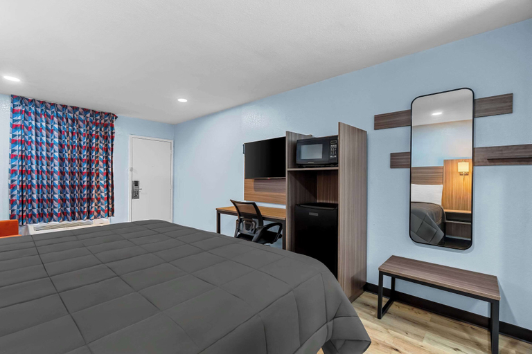 Bedroom 3, Rodeway Inn & Suites Brookhaven, Lincoln