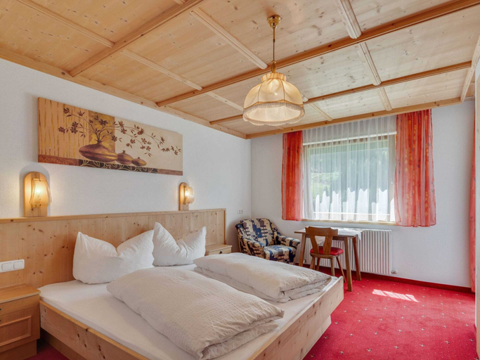 Bedroom 3, Apartment in Kappl Near Ski Slopes, Landeck