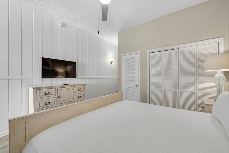 Bedroom 2, Windemere 301, Escambia