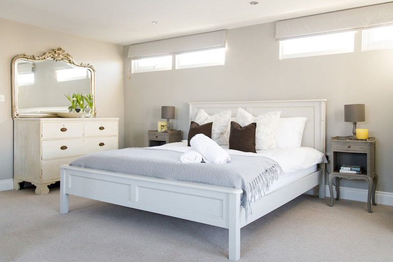 Bedroom 3, 4BR Beach House Sleeps 10 - 5 Mins Walk to the Sea, West Sussex