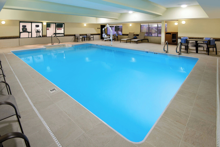 Sport & Beauty, Courtyard by Marriott Indianapolis at the Capitol, Marion