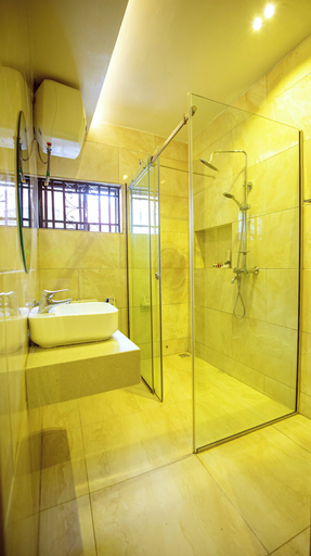 Bathroom 2, Tranquil Oasis Hotel, Eti-Osa