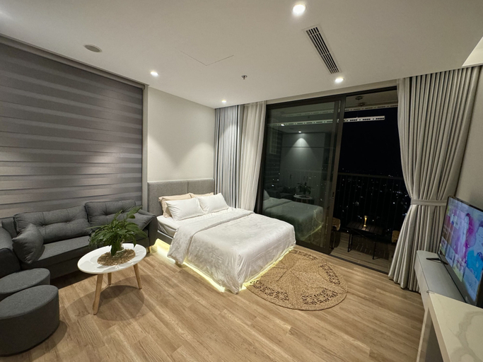 Bedroom 2, Landmark Ecopark by Emily in Town, Văn Giang