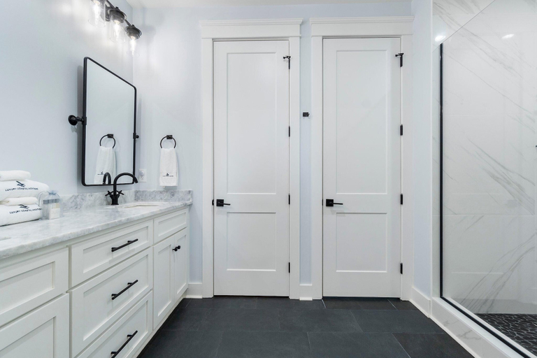 Bathroom 4, The Perch, Baldwin