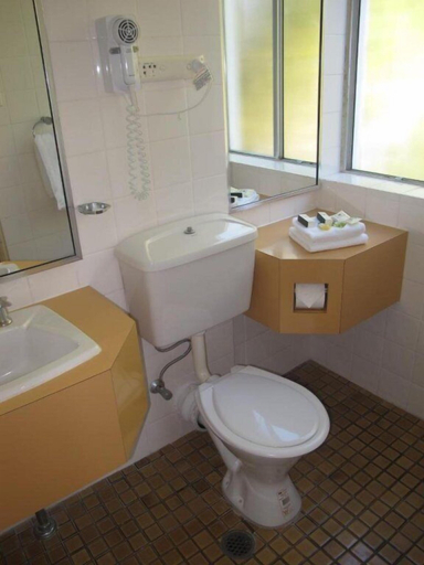 Bathroom 26