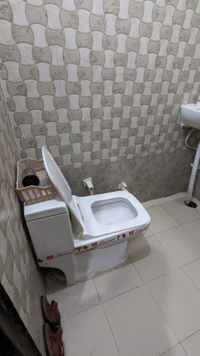 Bathroom 3, Kartik Homestay with Kitchen at Vrindavan , Mathura