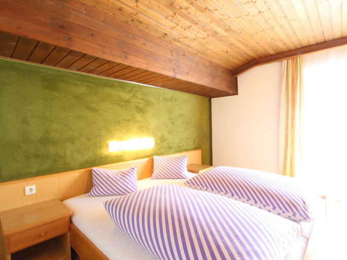 Bedroom 4, Spacious Apartment Near Ski Area in Mittersill, Zell am See