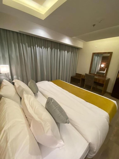 Bedroom 4, Moments Hotel, Jeddah