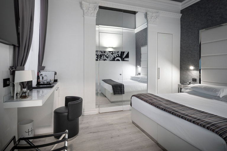 Bedroom 2, LHP Hotel River & SPA, Florence