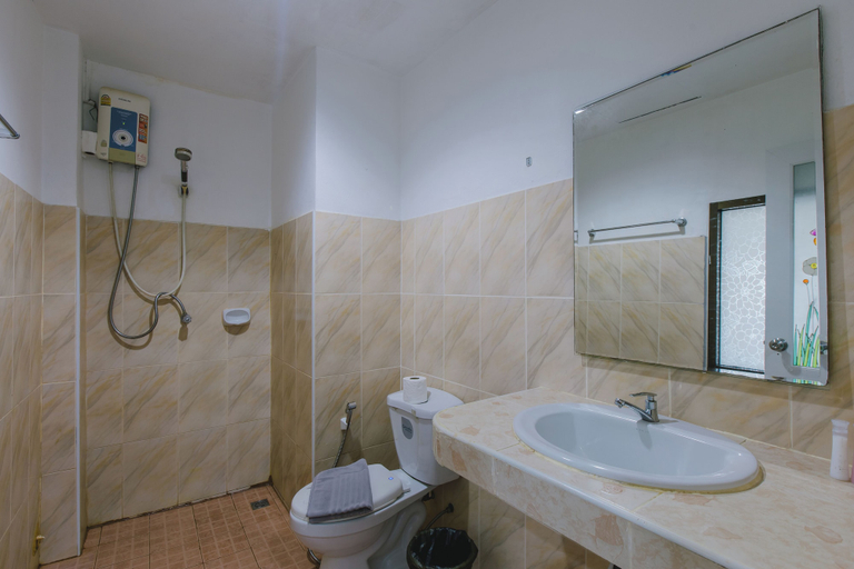 Bathroom 3