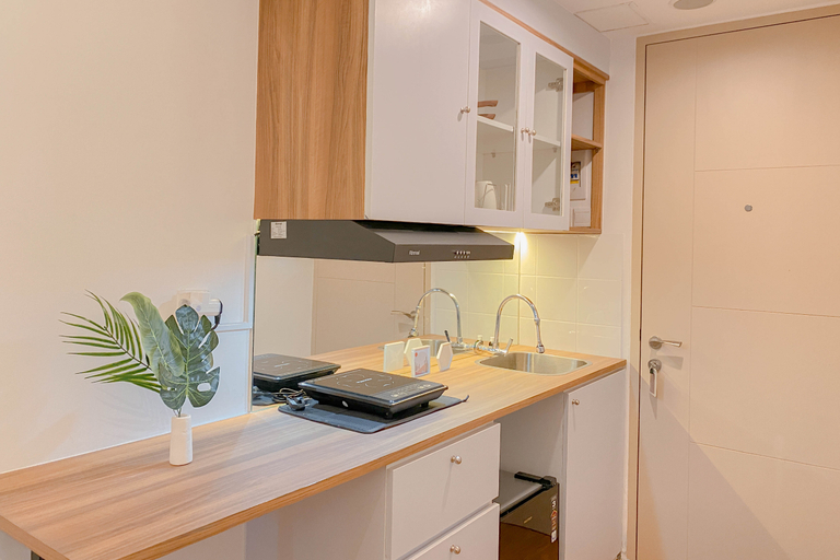 Others 4, Cozy Studio at 37th Floor Tokyo Riverside PIK 2 Apartment By Travelio, Tangerang