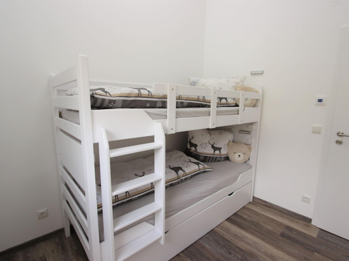 Bedroom 3, Apartment in Kirchdorf Near Ski Slopes, Kitzbühel