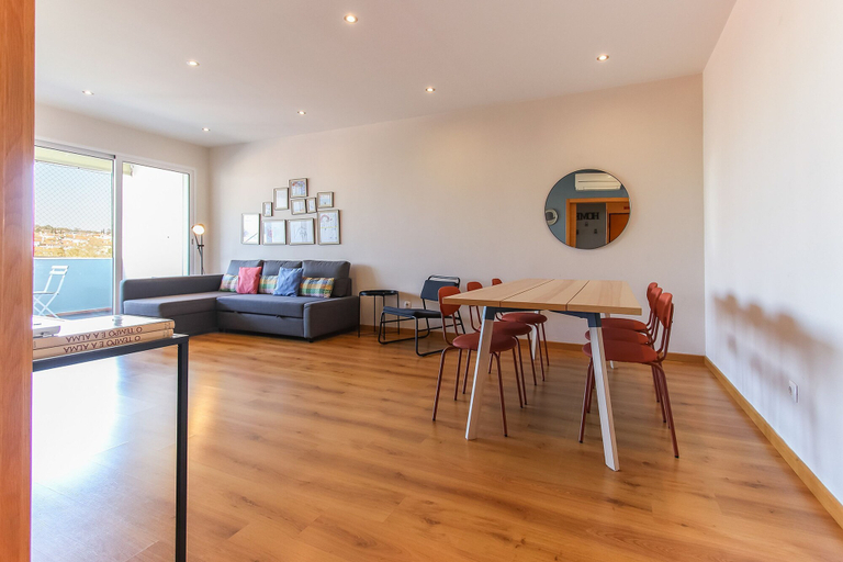 Room 4, Olivais Balcony by Homing, Lisbon
