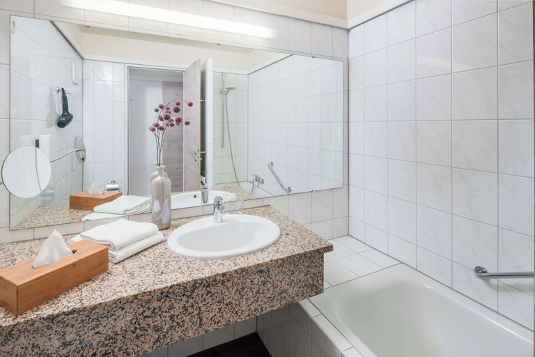 Bathroom 19
