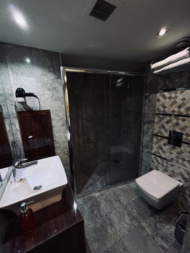 Bathroom 5, Sahra Airport Hotel, Bakırköy