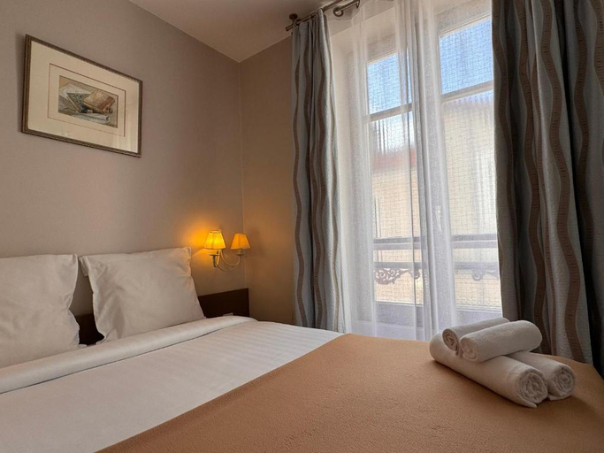 Bedroom 4, Logis Hotel Paris Vesinet, Yvelines