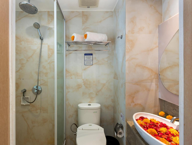 Bathroom 3, BOSS Legian Hotel Powered by Archipelago, Badung